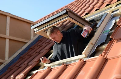 Pose de fenêtres de toit Velux à Saint-Amand-sur-Fion